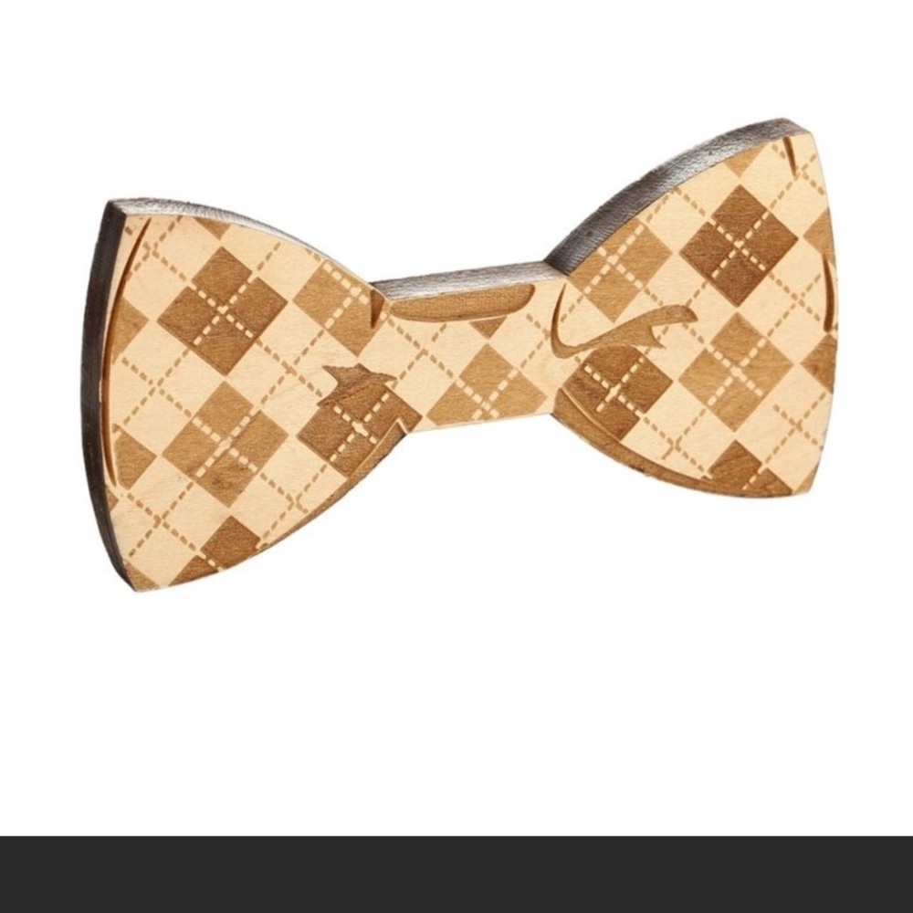 Wooden bow tie